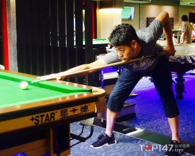 梁文博轰出满分杆