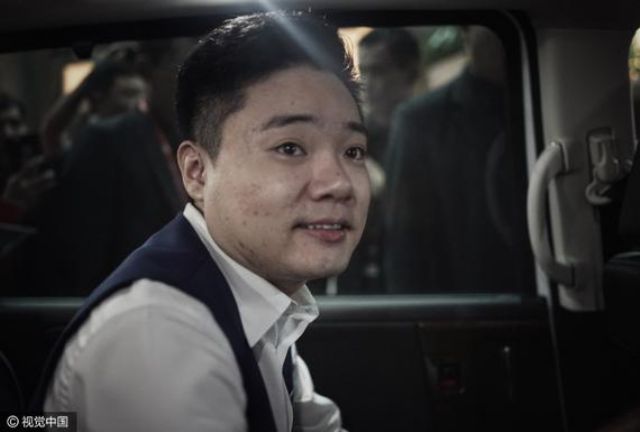 丁俊晖成为上海赛夺两冠第一人