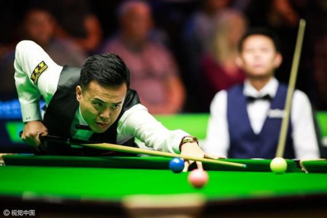 傅家俊击败梅希文